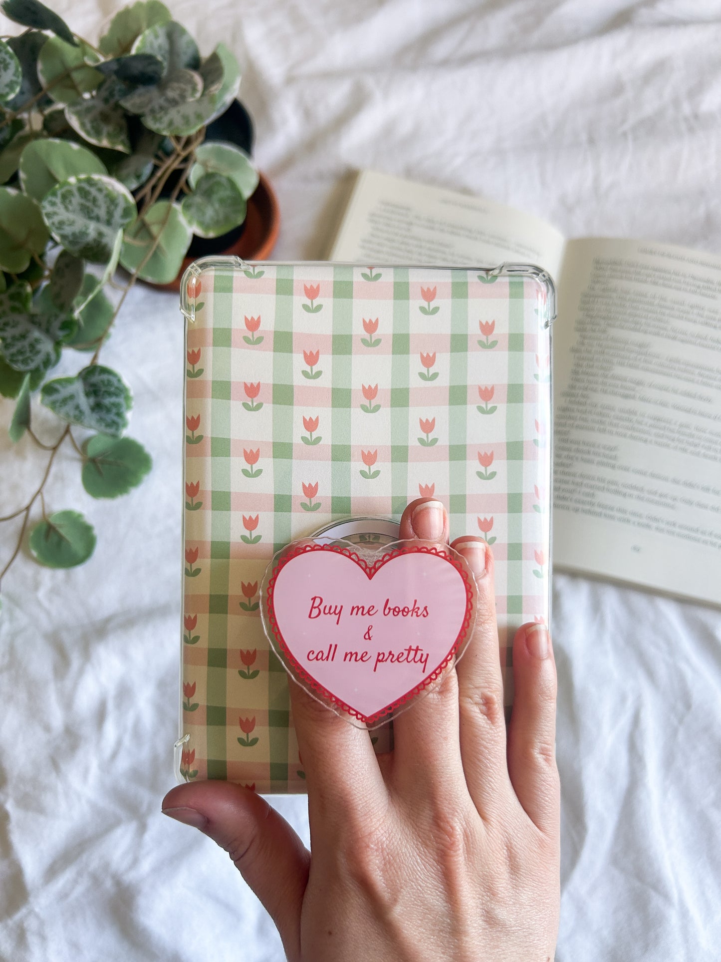 Call Me Pretty E-reader Grip