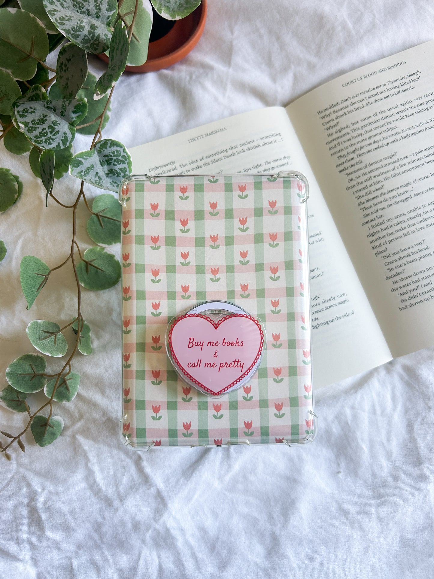 Call Me Pretty E-reader Grip